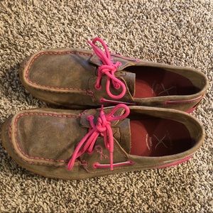 Twisted X breast cancer awareness edition